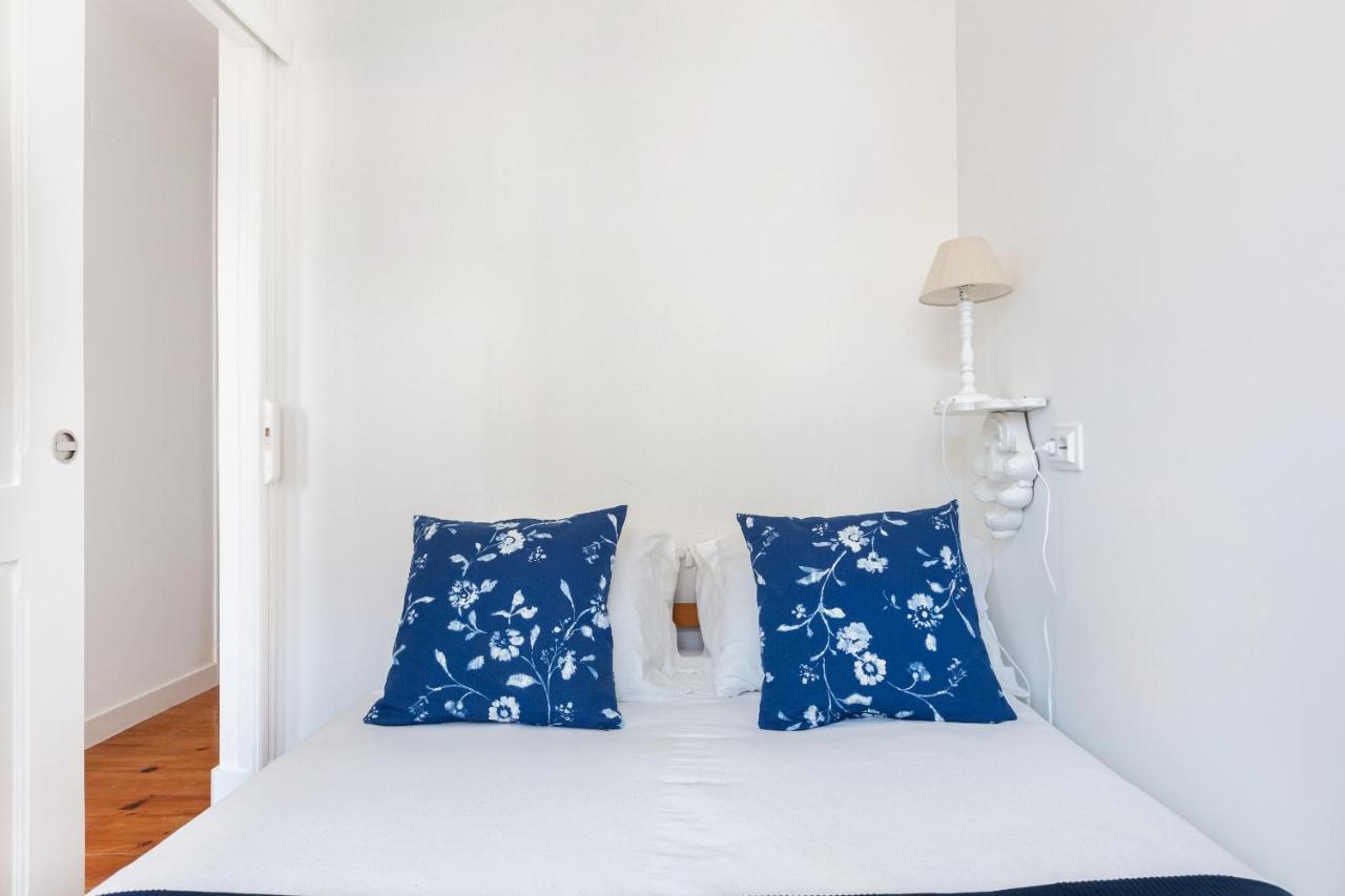 White & Blue Vintage Home In Graca 리스본 외부 사진