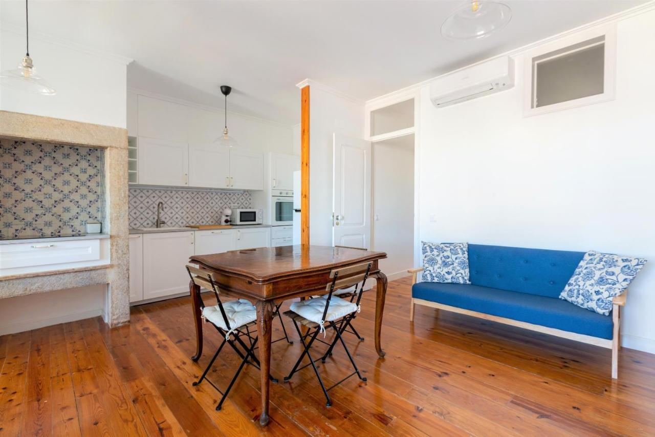 White & Blue Vintage Home In Graca 리스본 외부 사진