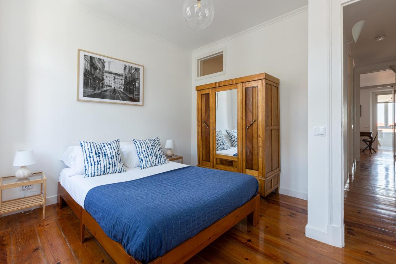 White & Blue Vintage Home In Graca 리스본 외부 사진