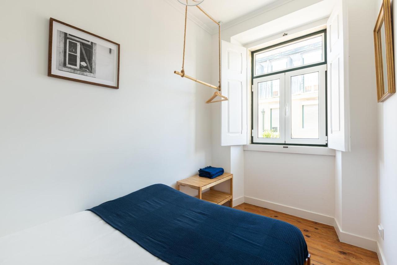 White & Blue Vintage Home In Graca 리스본 외부 사진